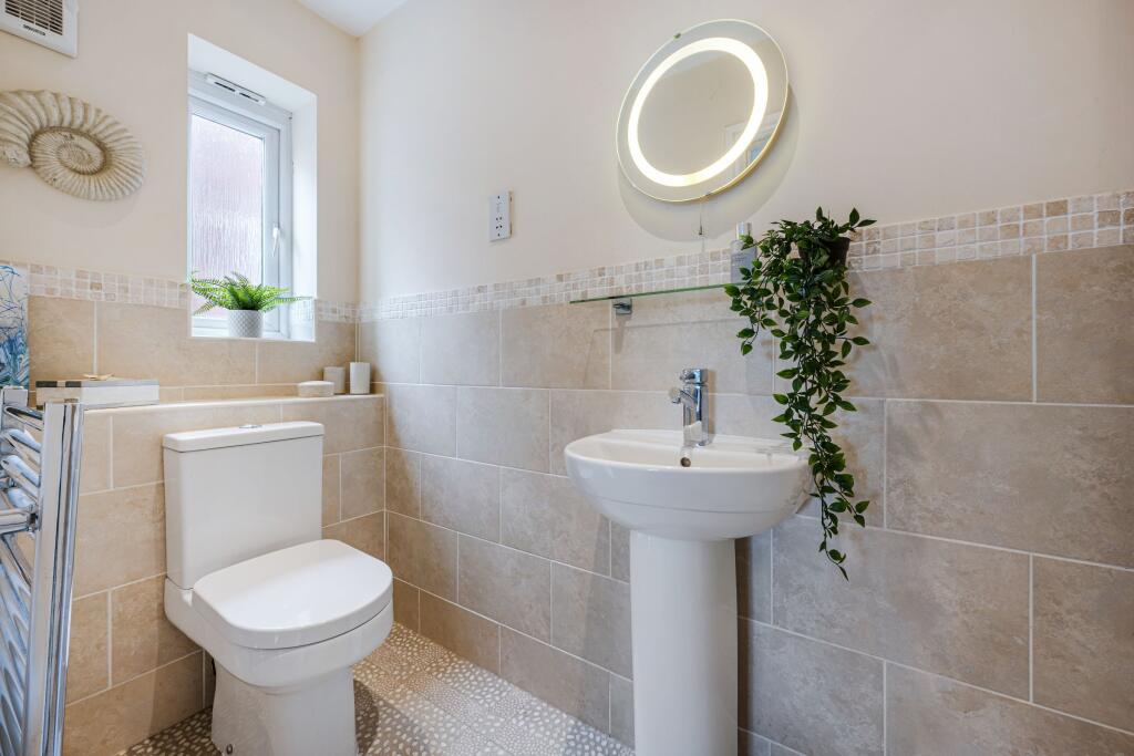 Additional image 12 of Stitch-Mi-Lane, Harwood