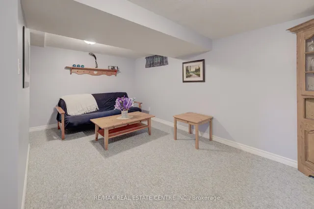 Additional image 29 of 65 Selkirk Dr