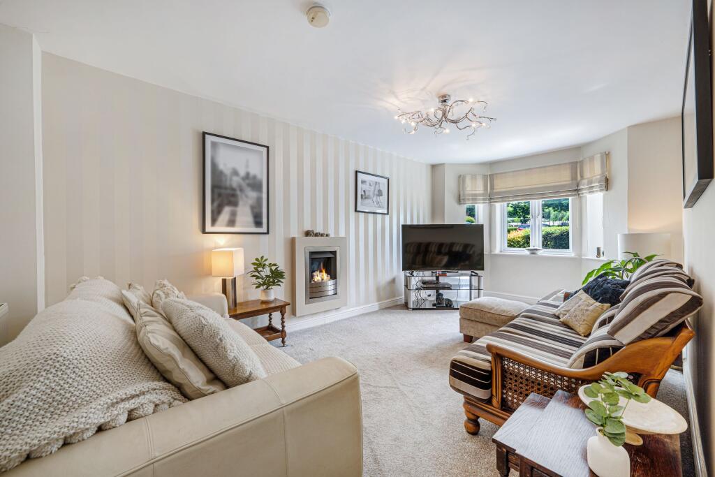 Additional image 2 of Stitch-Mi-Lane, Harwood