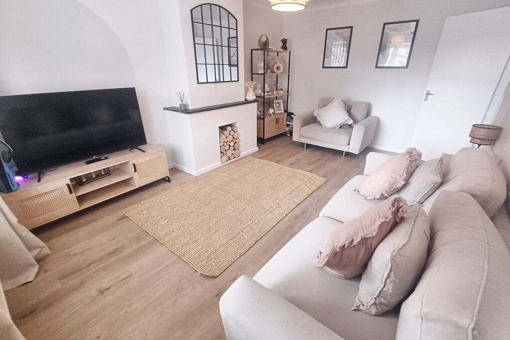 Additional image 3 of Verwood