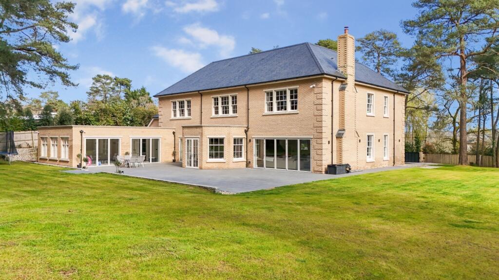 Additional image 5 of Avon Castle Drive, Ringwood, Dorset, BH24