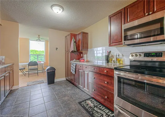 Additional image 6 of 35 Green Valley Dr Unit 1412