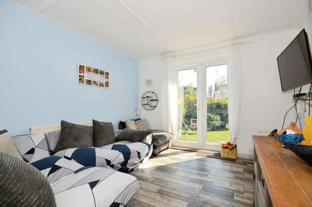 Additional image 5 of Longfield Road, Southdown, Harpenden