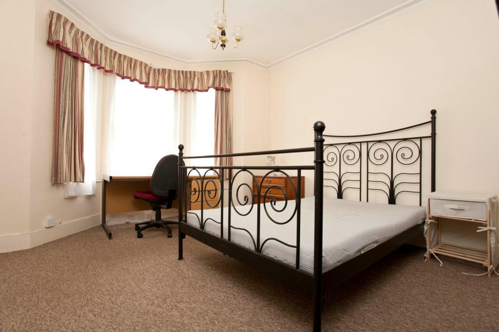 Additional image 7 of ROOM IN 4 Bed Student house on Clavin Road - SEE VIDEO TOUR