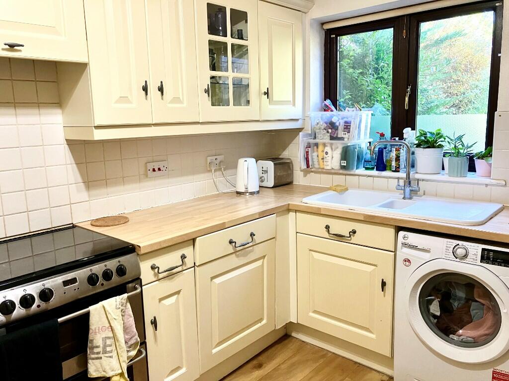 Additional image 7 of Acers,Park Street,St. Albans,AL2 2BJ