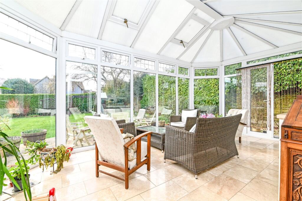 Additional image 5 of Highlands Road, Barton on Sea, New Milton, Hampshire, BH25