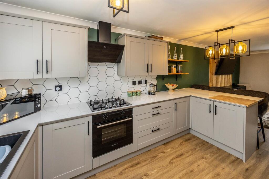 Additional image 4 of Yeoman Court, Bradford