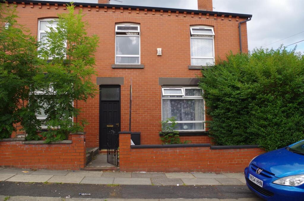 Gordon Avenue, Bolton