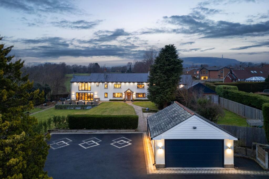 Property image for Hunt Fold House, Greenmount, BL8 4 - An Idyllic Setting for Family Life