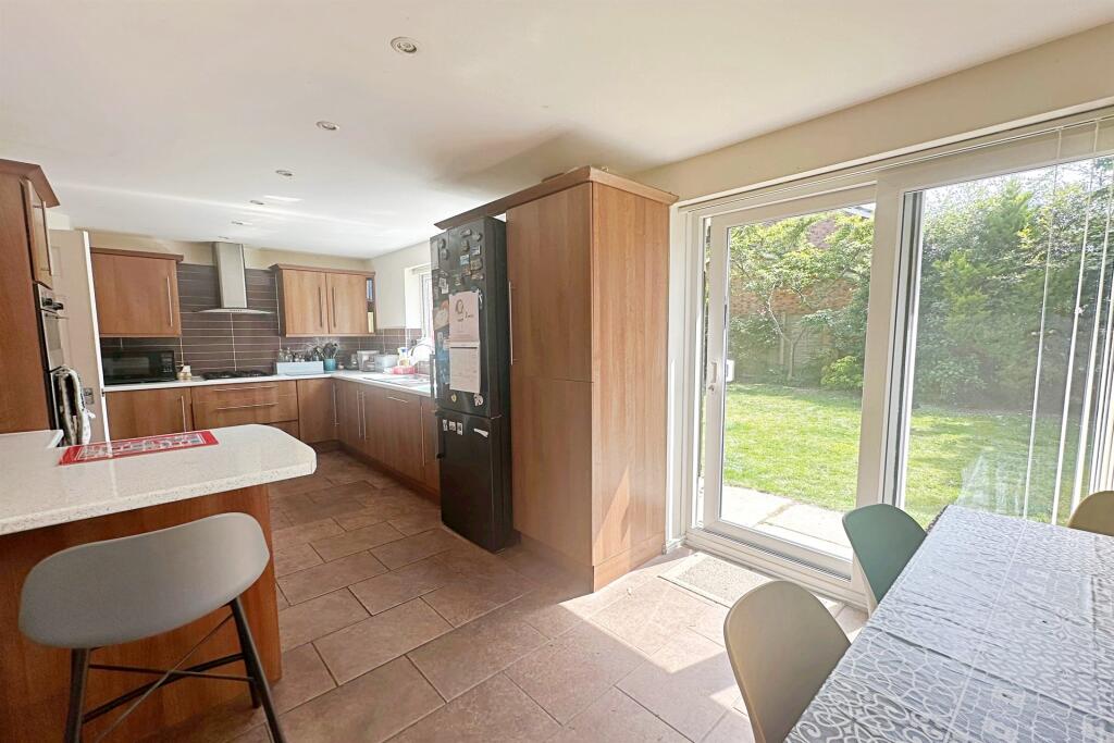 Additional image 17 of Verwood