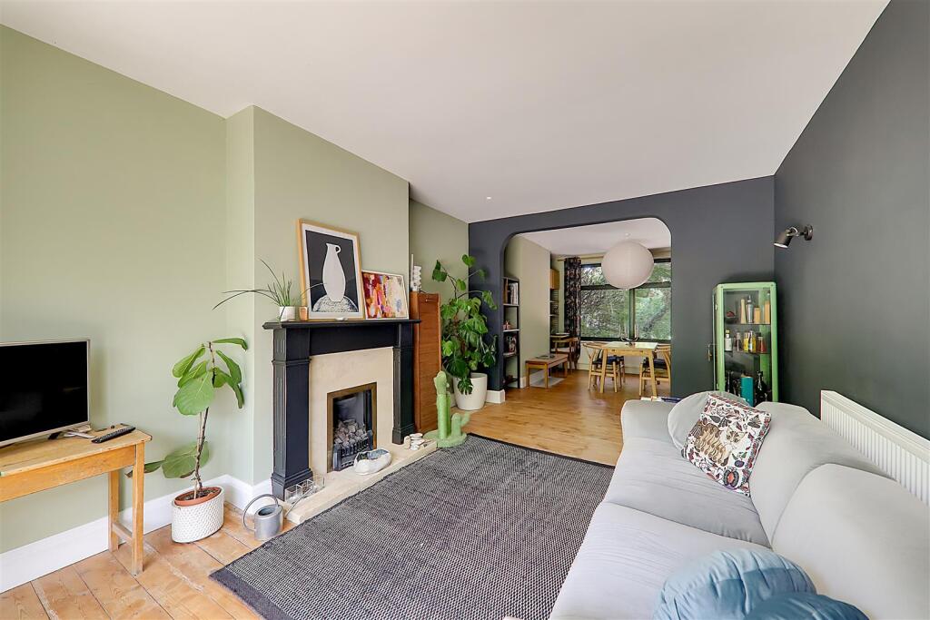 Additional image 4 of Gorse Avenue, Offington, Worthing, West Sussex, BN14 9PG