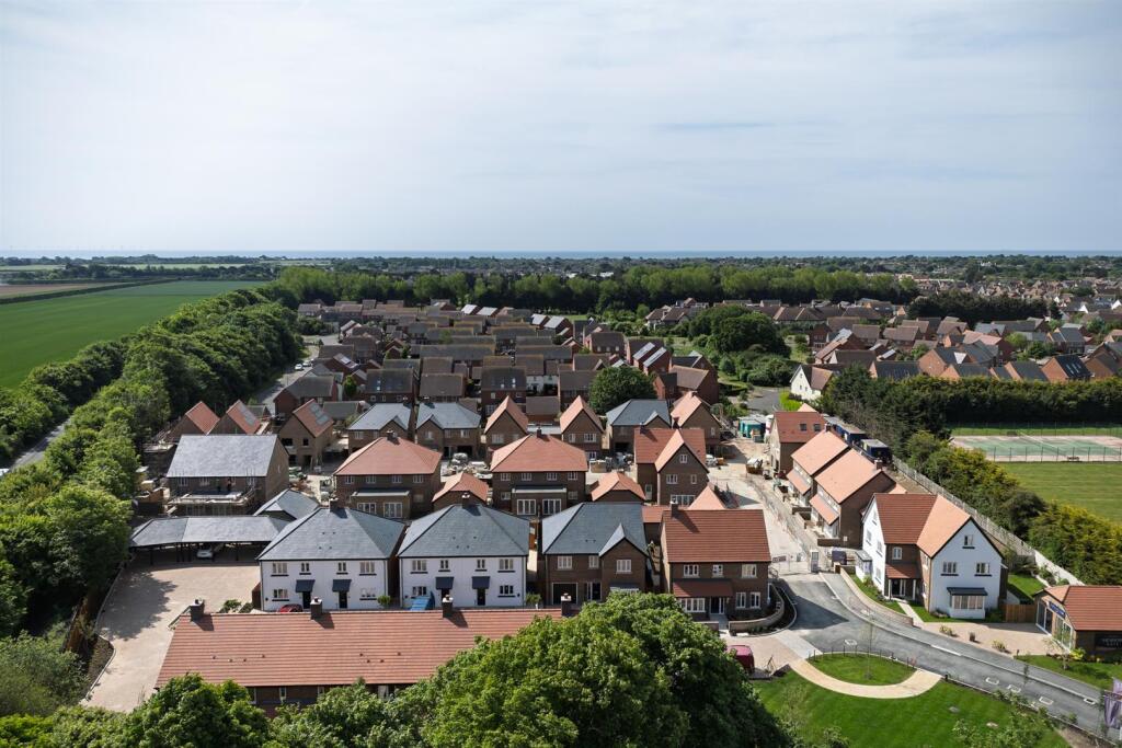 Additional image 17 of 9 Meadow Gate, Angmering