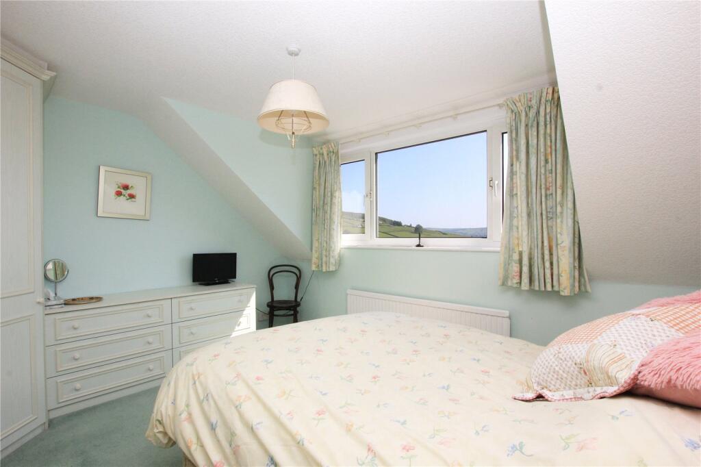 Additional image 9 of 8 Yew Tree Close, Bradley, North Yorkshire, BD20 9HZ
