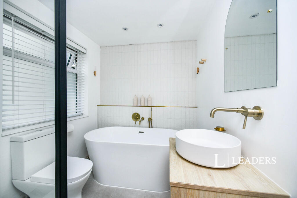 Additional image 5 of Norfolk Square