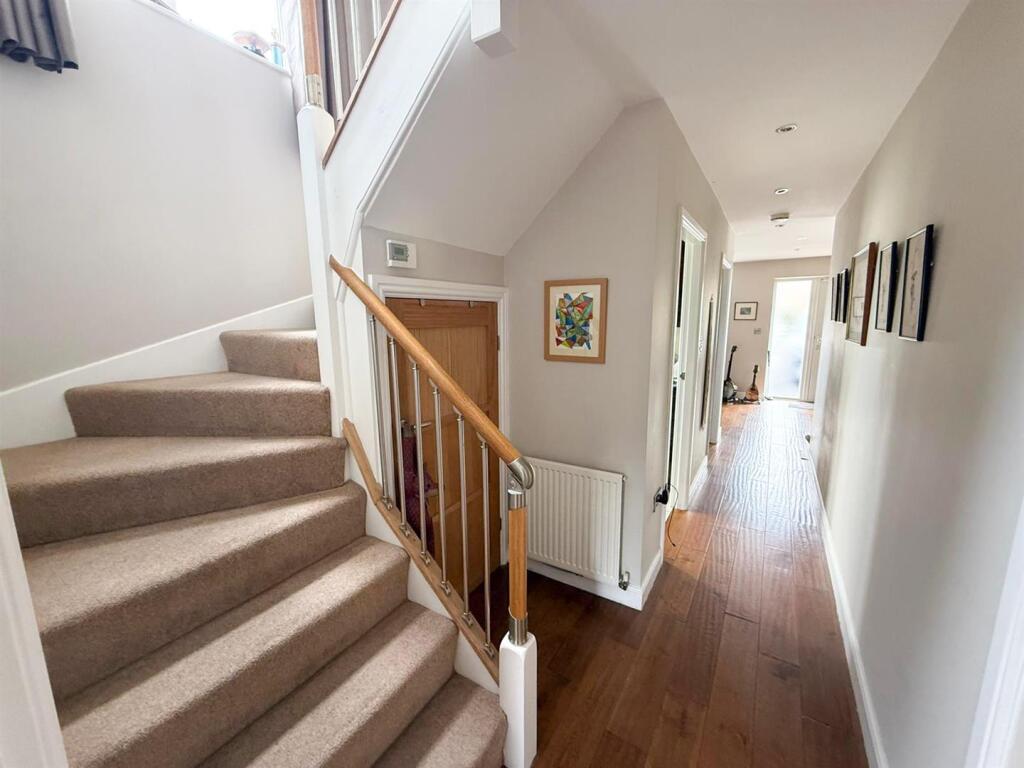 Additional image 10 of Curlew Court, Steeton