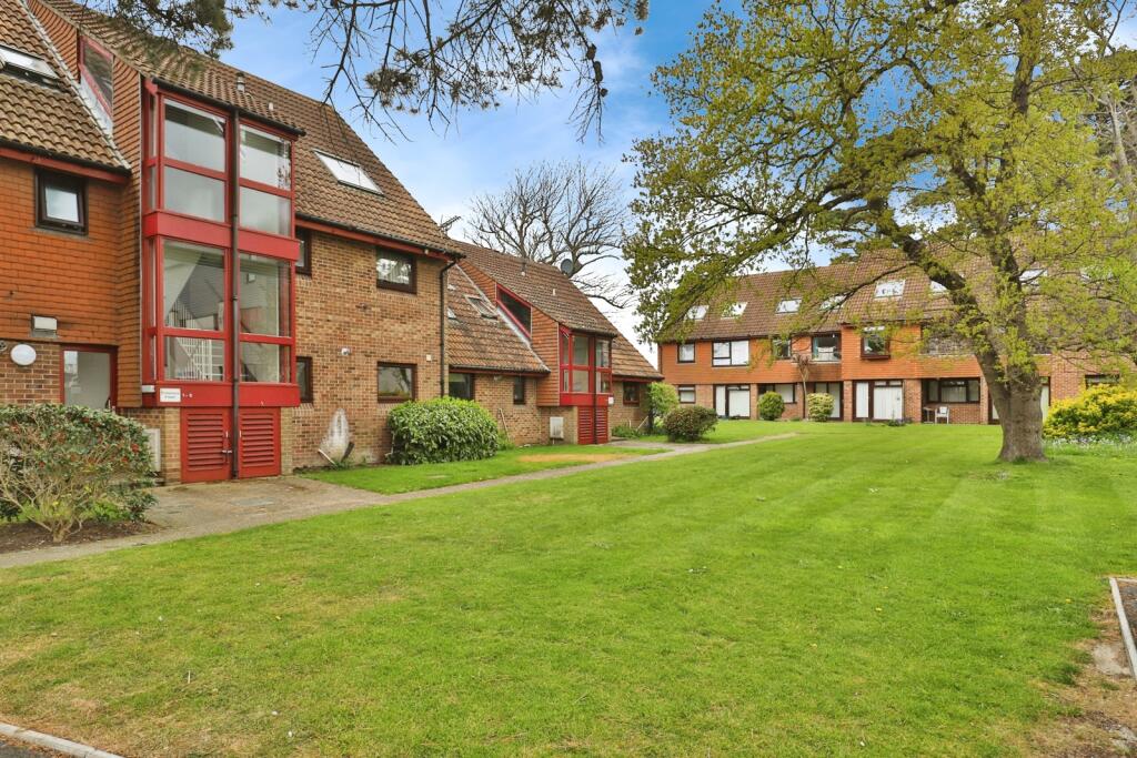 Additional image 14 of Somerford Way, Christchurch, Dorset, BH23