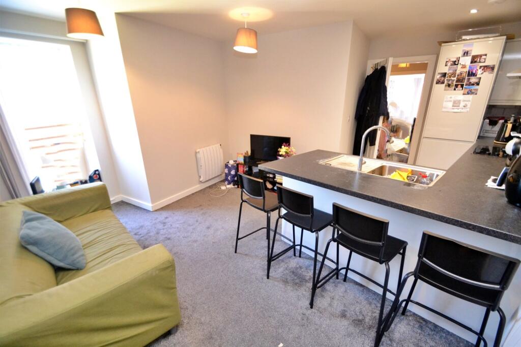 Additional image 4 of Ashley Cross