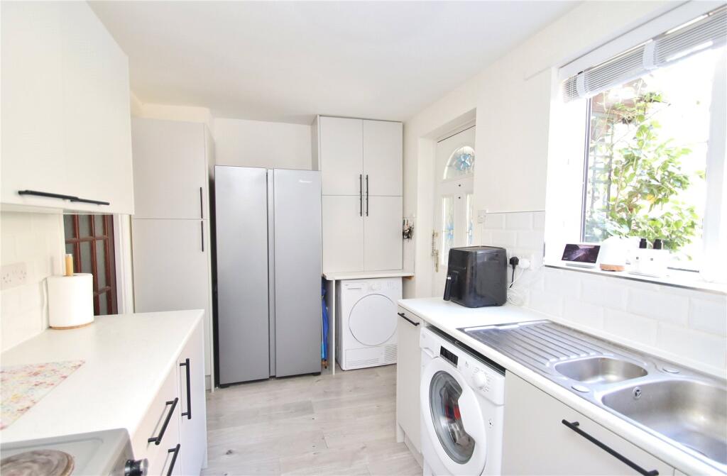 Additional image 4 of Cotswold Close, Verwood, Dorset, BH31