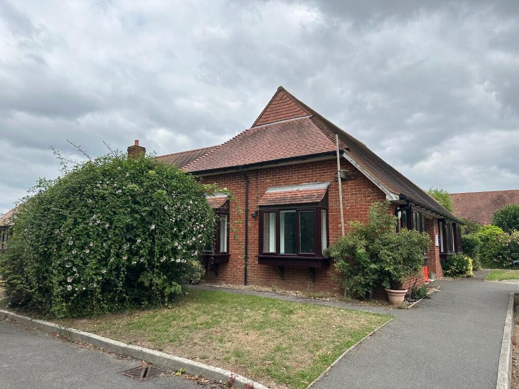 Additional image 3 of Freeman Close, BN18