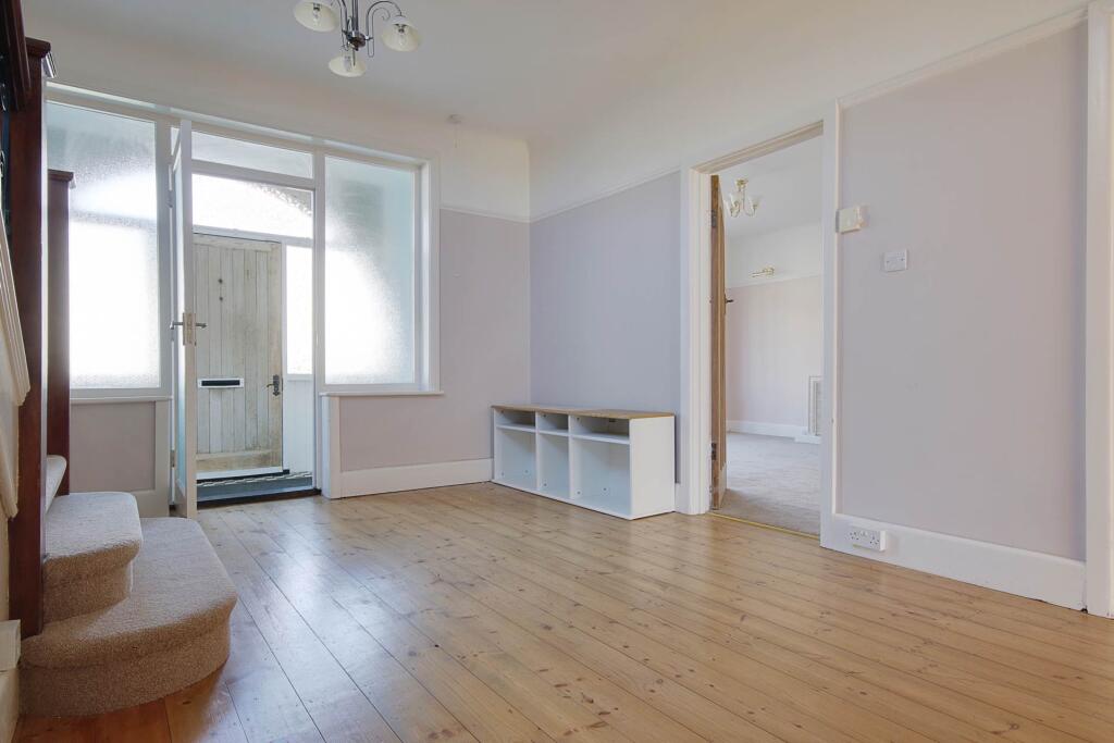 Additional image 20 of Richmond Park Avenue, Queens Park, Bournemouth BH8 9DR