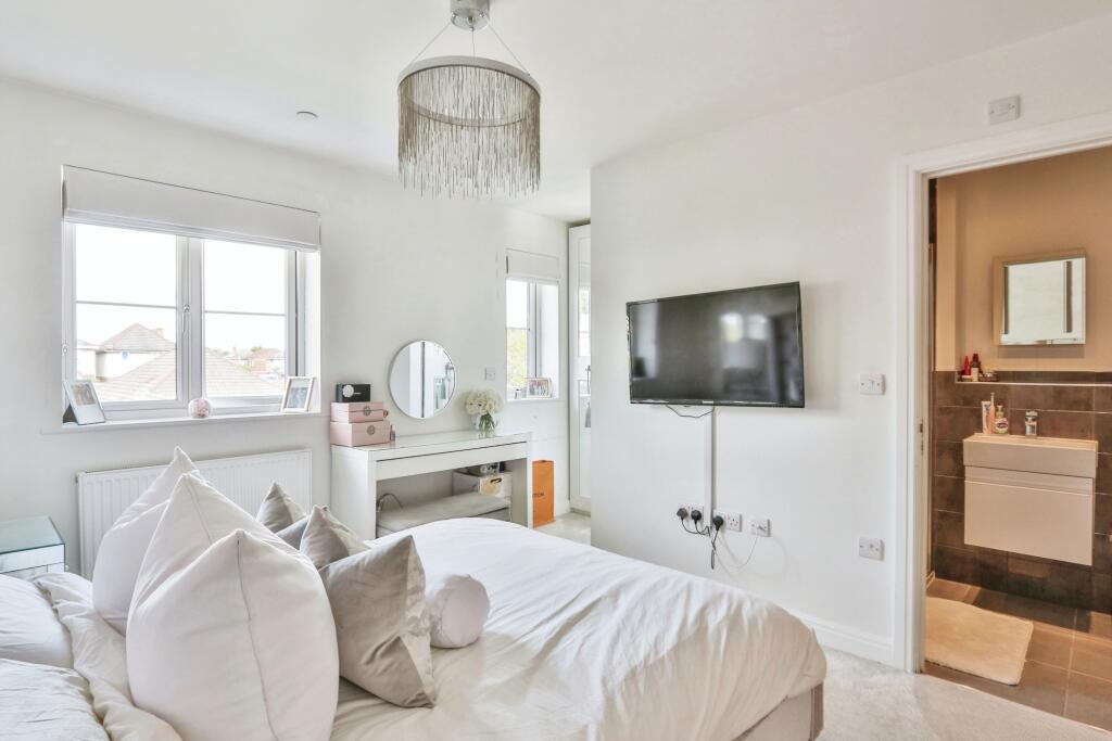 Additional image 10 of Uplands Gardens, BOURNEMOUTH, Dorset, BH8