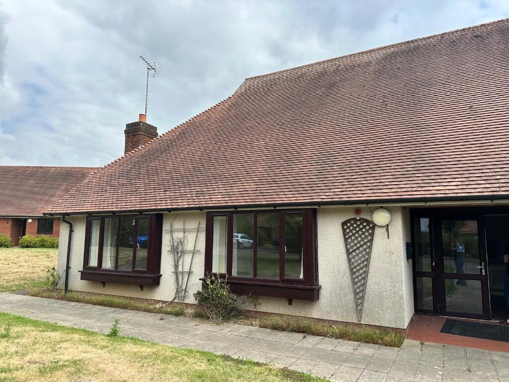 Additional image 15 of Freeman Close, BN18