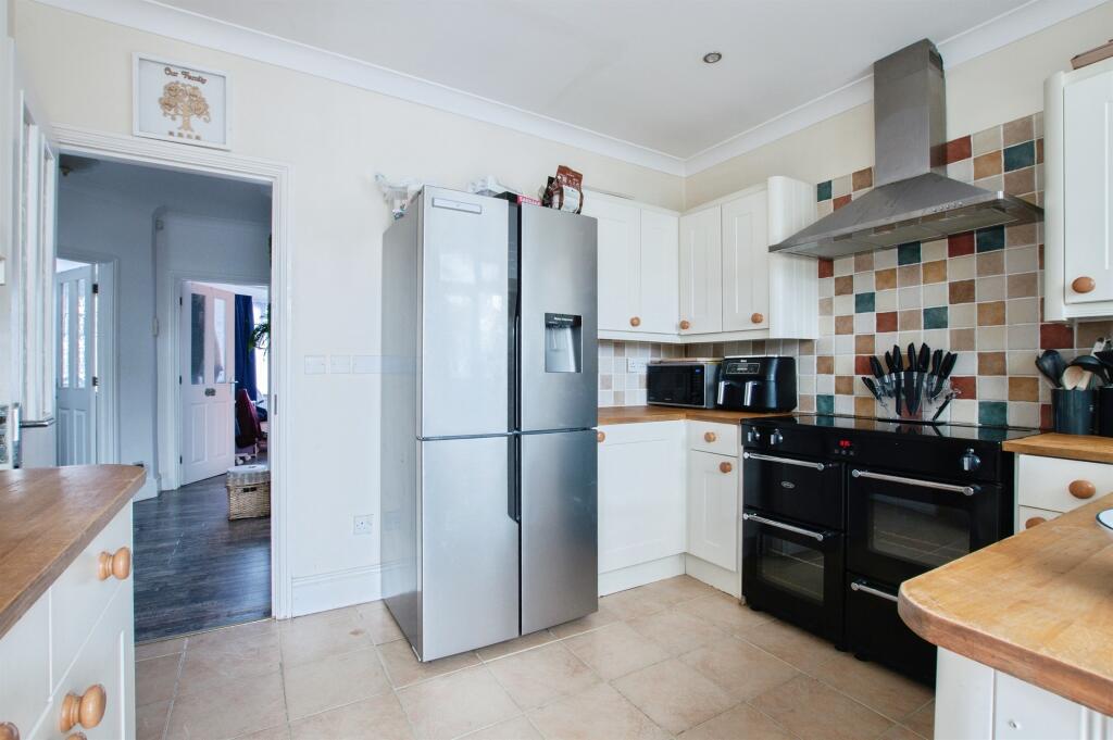 Additional image 5 of Castle Lane West, BOURNEMOUTH