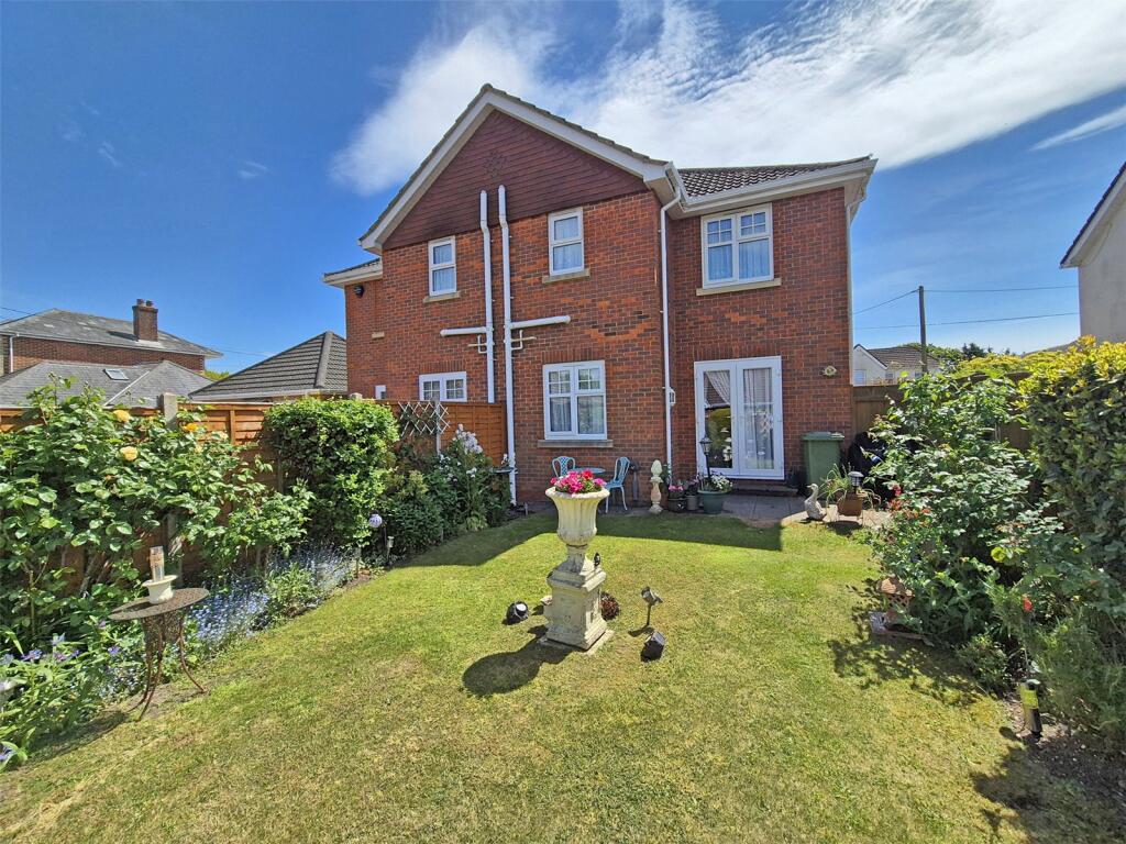 Additional image 13 of Chestnut Grove, New Milton, Hampshire, BH25