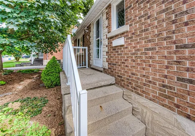 Additional image 4 of 32 Ellis Ave