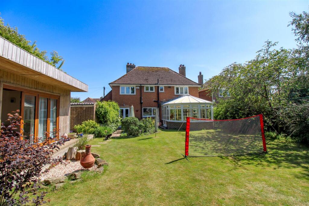 Additional image 19 of Headland Avenue, Seaford