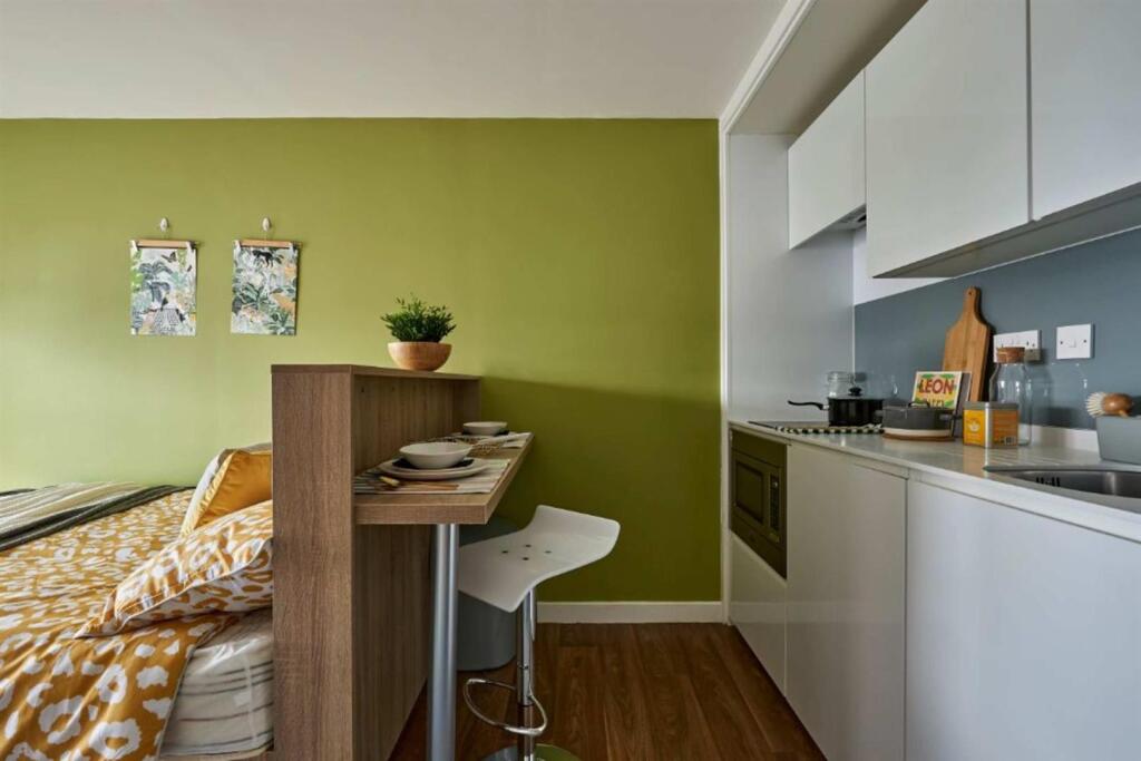 Additional image 19 of Birmingham | Student | September | B29