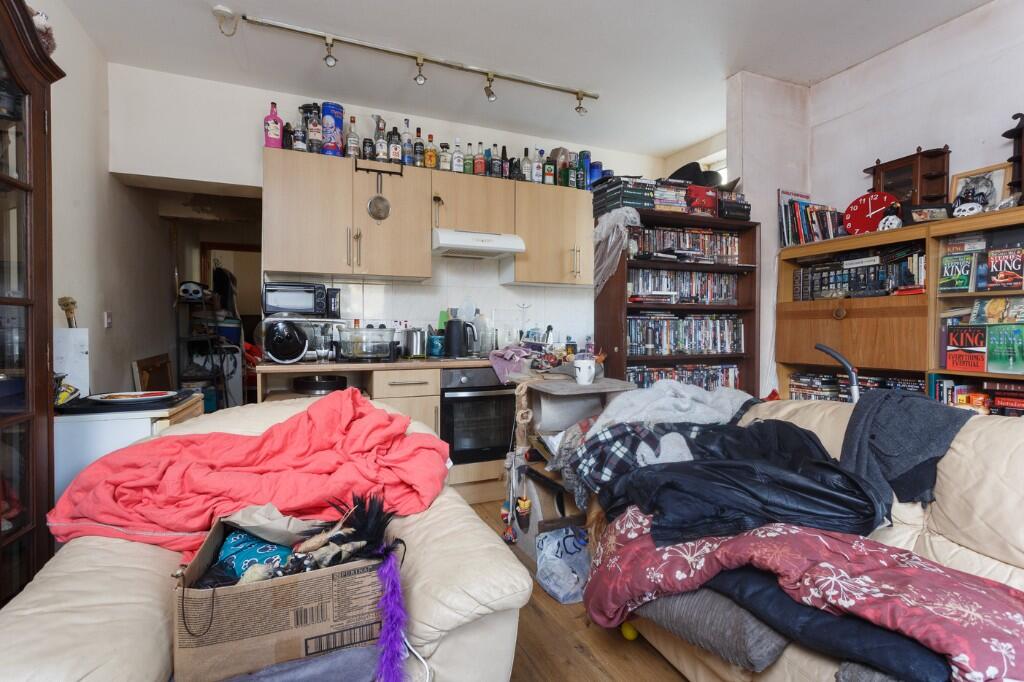 Additional image 4 of Stone Hall Road, Bradford, BD2