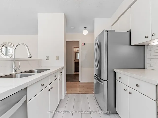 Additional image 10 of 10 Queens Quay Unit 811