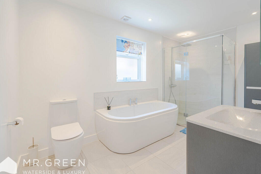 Additional image 9 of Essex Avenue, West Christchurch, BH23 2SF