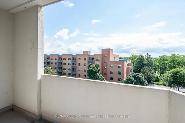 Additional image 32 of 3267 King St Unit 604