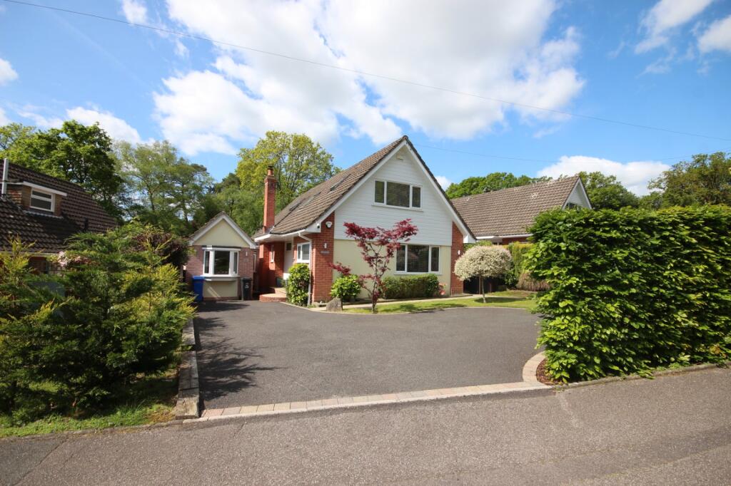 Gladelands Way, Broadstone, Dorset, BH18