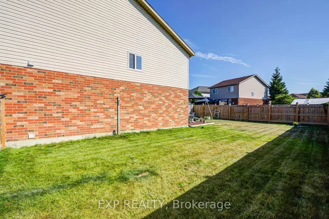 Additional image 40 of 3 Cotton Grass St