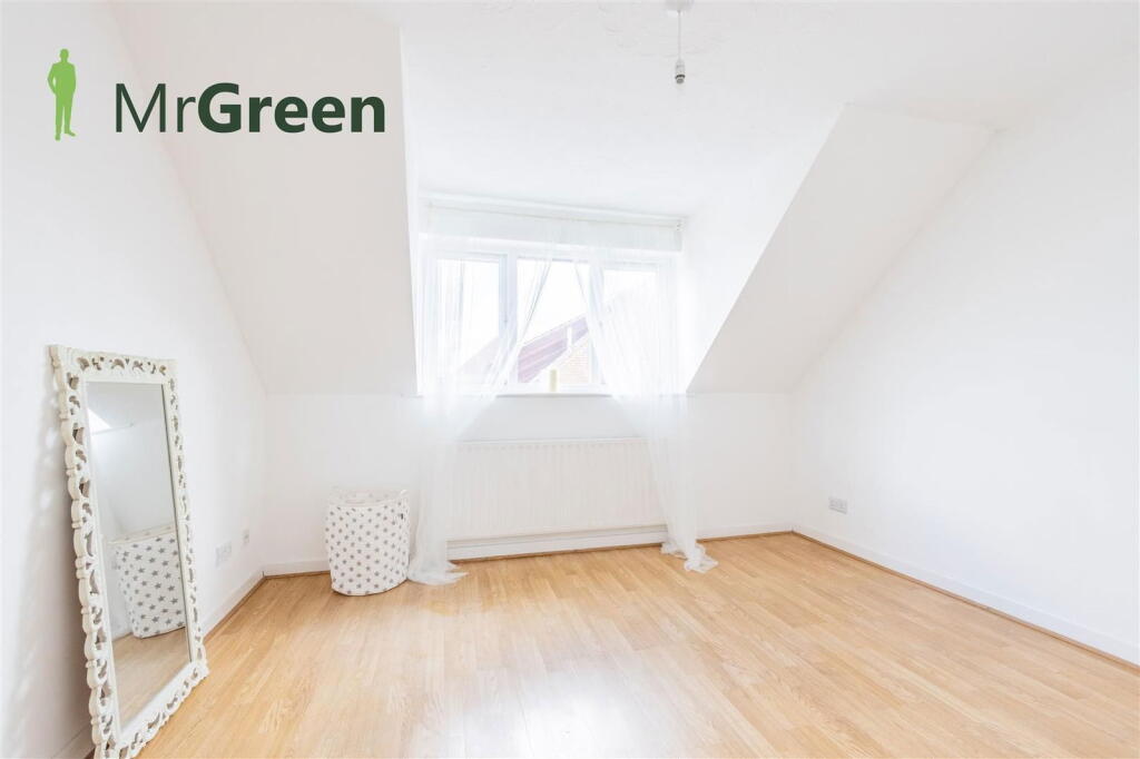 Additional image 5 of Willow Way, Christchurch, BH23 1LA