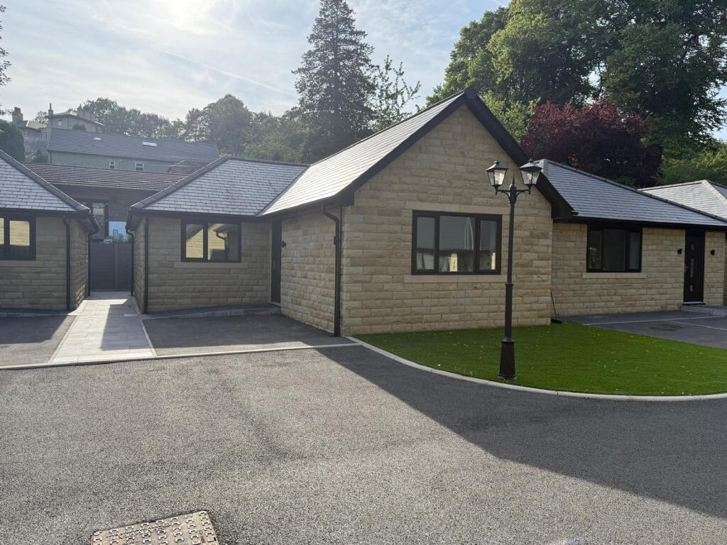 Property image for Lawn Mews, Woodville Road, Keighley, West Yorkshire, BD20