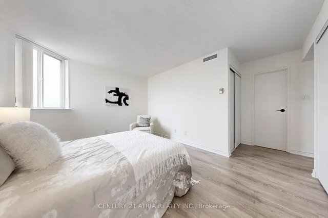 Additional image 21 of 150 Alton Towers Circ Unit 710