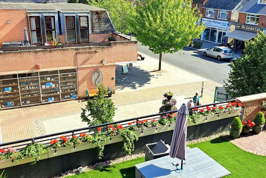 Additional image 2 of Homemill House Station Road New Milton BH25 6HX