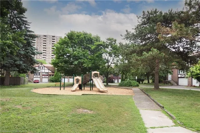 Additional image 33 of 49 Cedarwoods Cres Unit 50