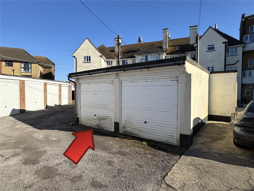 Additional image 10 of Cliffe Crescent, Barton On Sea, Hampshire, BH25