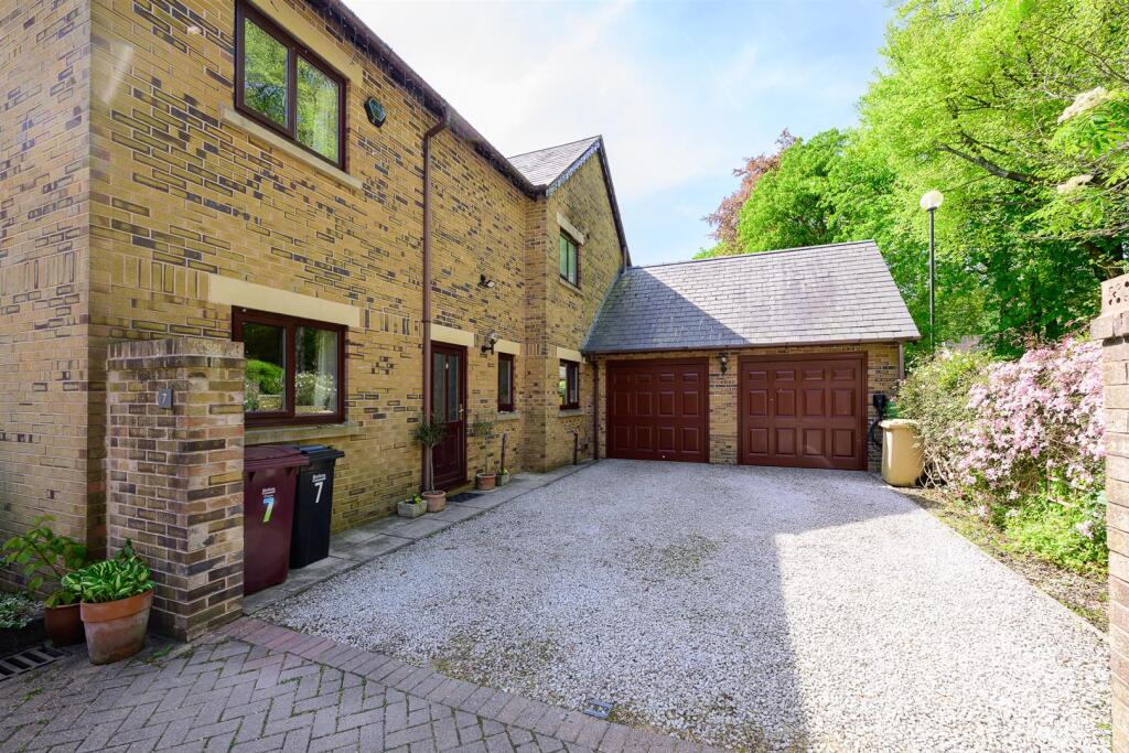 Additional image 18 of Heaton Grange Drive, Heaton, Bolton