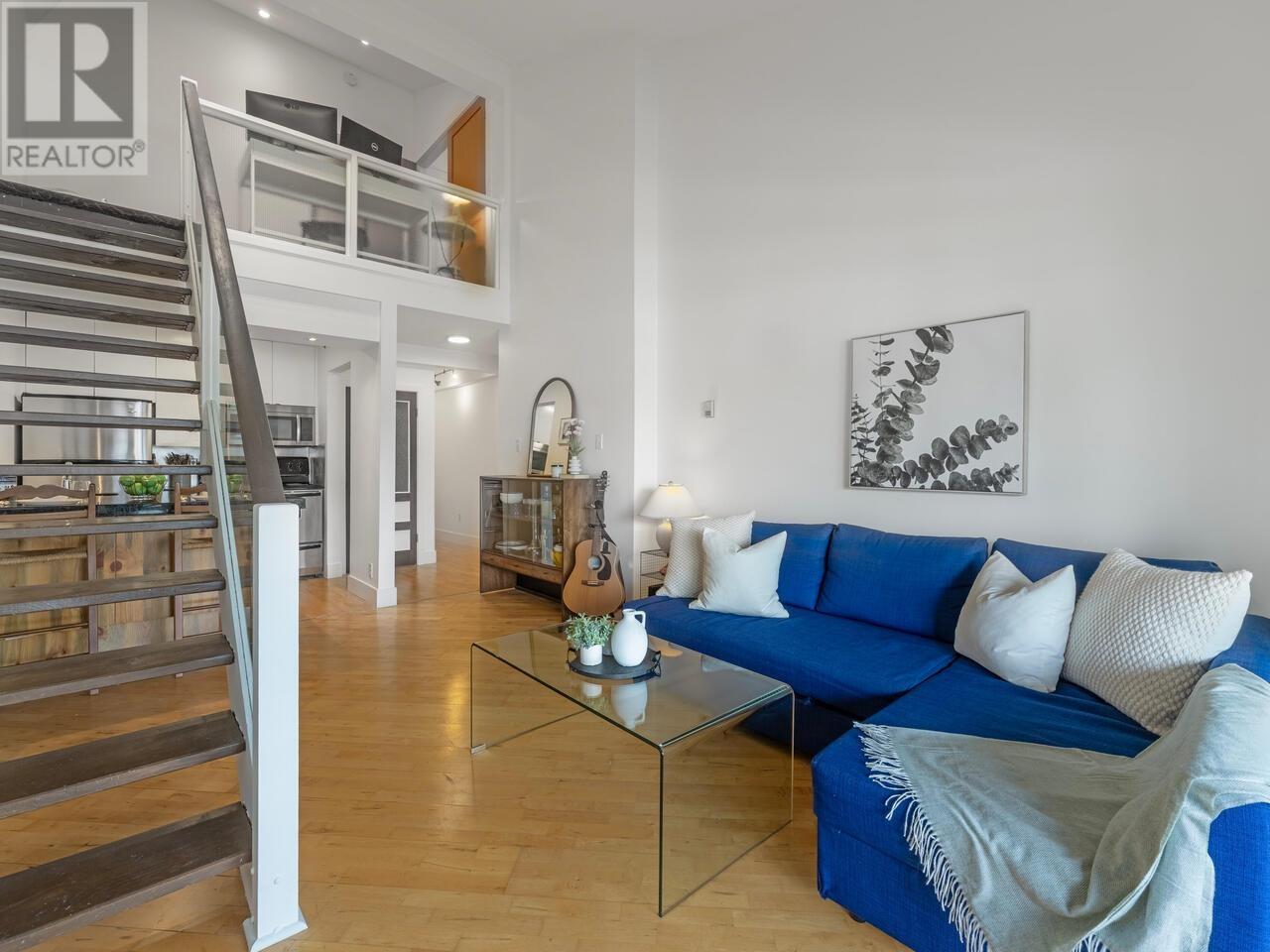 408 1549 KITCHENER STREET|Vancouver, British Columbia V5L2V8