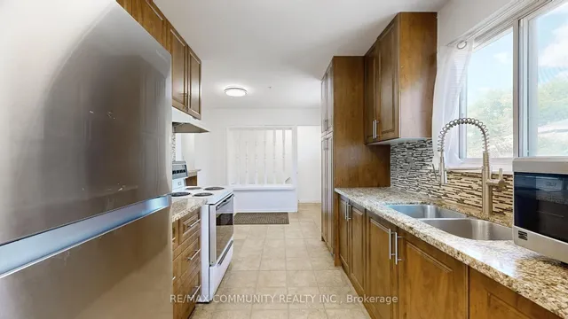 Additional image 11 of 7 Gemshaw Cres