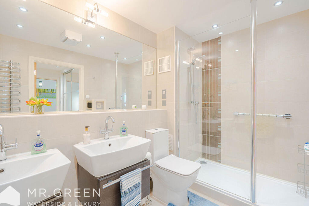 Additional image 12 of Admirals Point, St. Catherines Road, Southbourne, Bournemouth. BH6 4AG