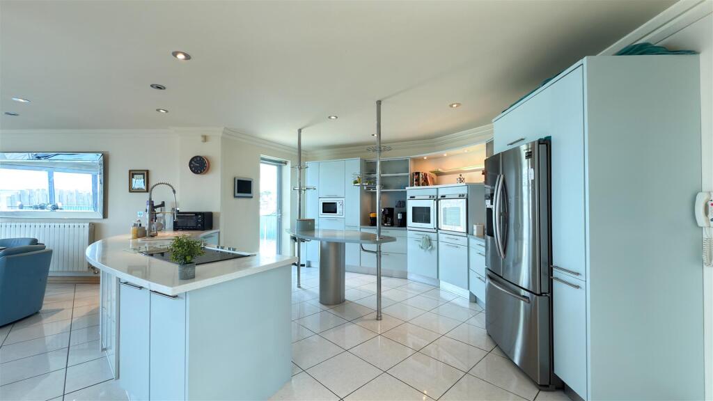 Additional image 6 of Salterns Way, Lilliput