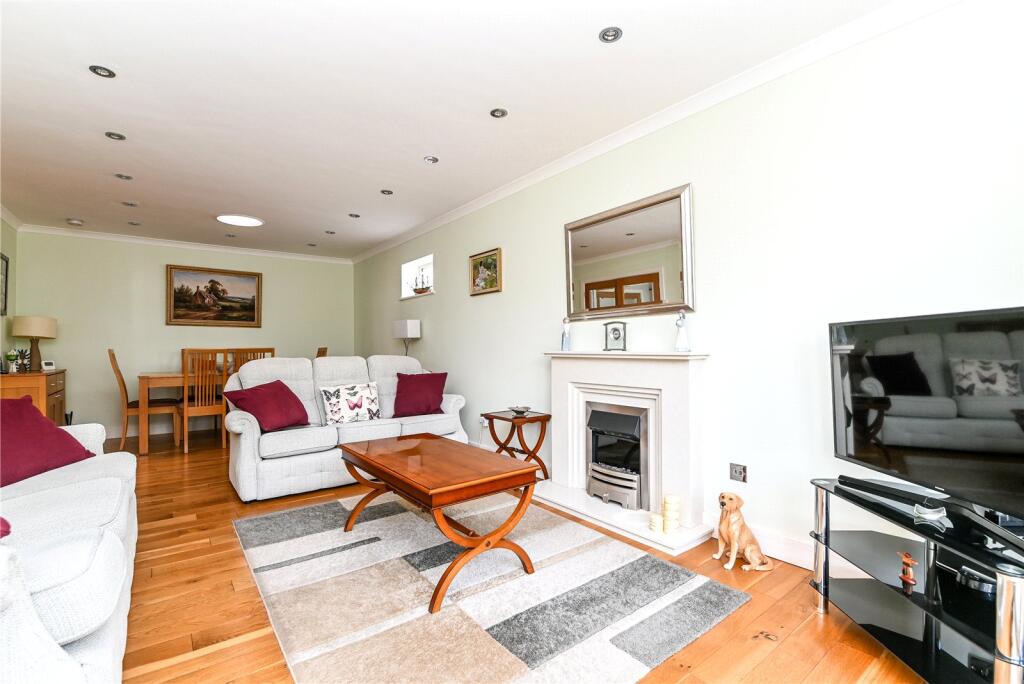 Additional image 8 of Fenleigh Close, Barton on Sea, New Milton, Hampshire, BH25