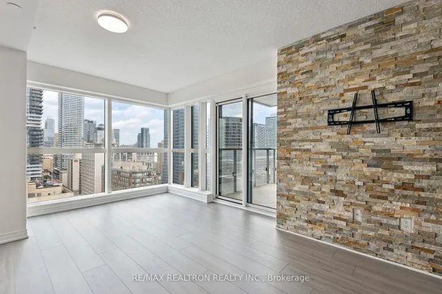 Additional image 28 of 386 Yonge St Unit 2201